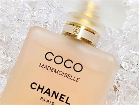 how long does chanel smell last.